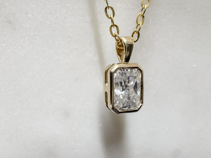 Radiant Cut Gold Pendant | 9kt Yellow Gold